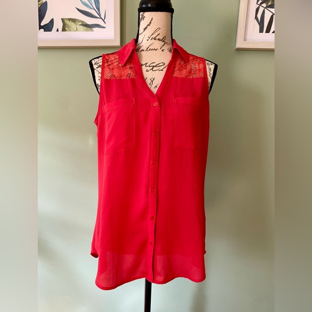 Women's Express Red Sleeveless Top with Lace Detail Size Medium